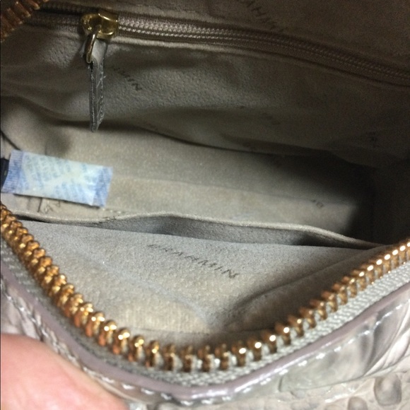 $FIRM$ NWT 2 PCs. BRAHMIN HEMLOCK LEAH LEATHER CROSSBODY BAG & CARNATION HEART - Picture 6 of 6